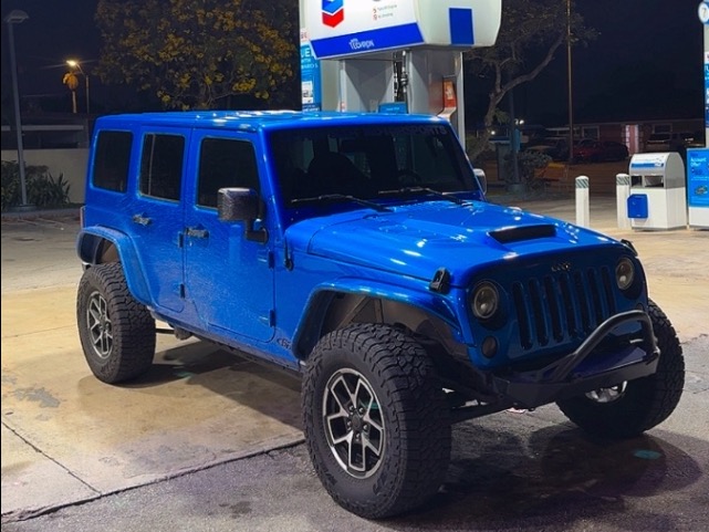2015 Jeep Wrangler on GenRight parts