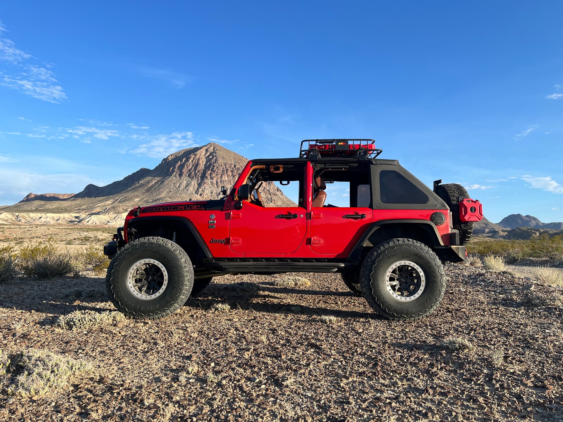 2016 Jeep Wrangler JKU on Oracle parts