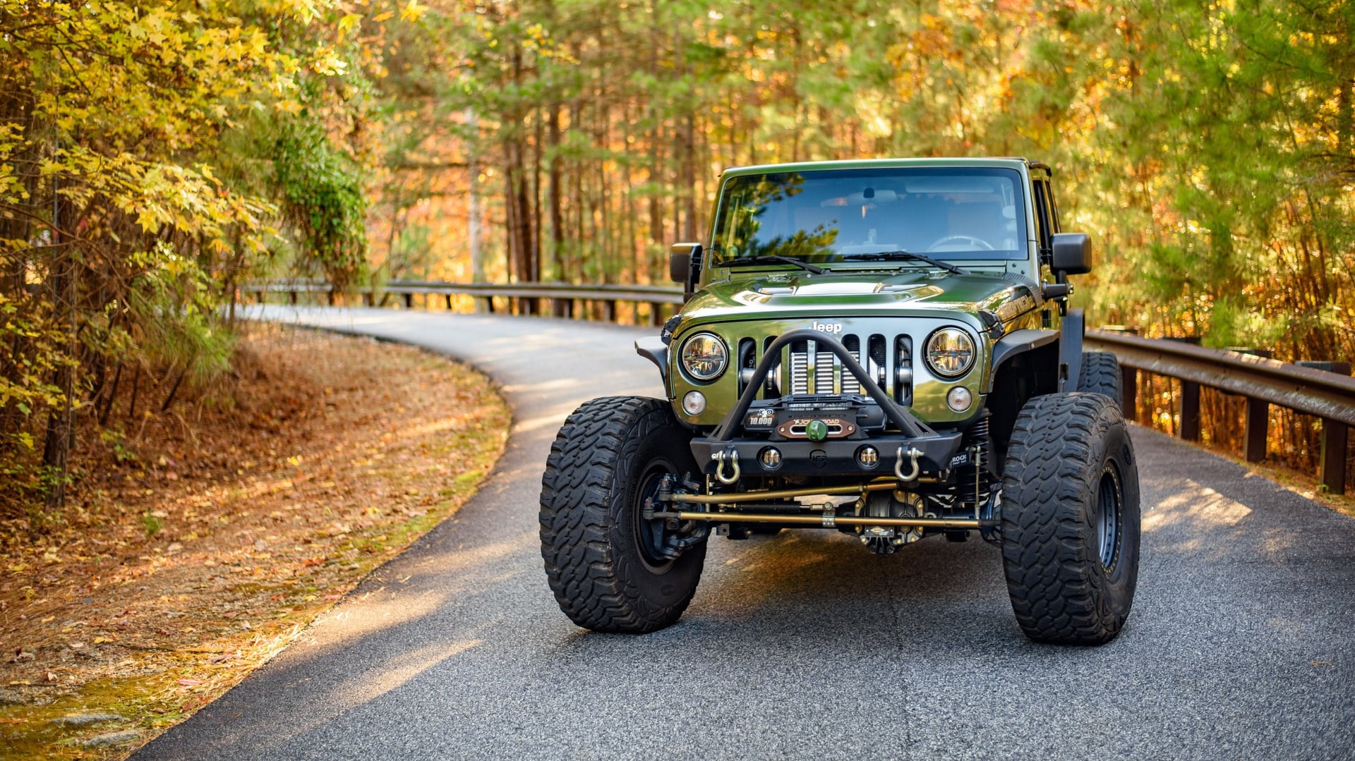 2007 Jeep Wrangler on Rigid Industries Truck-Lite 7" Round LED Headlight