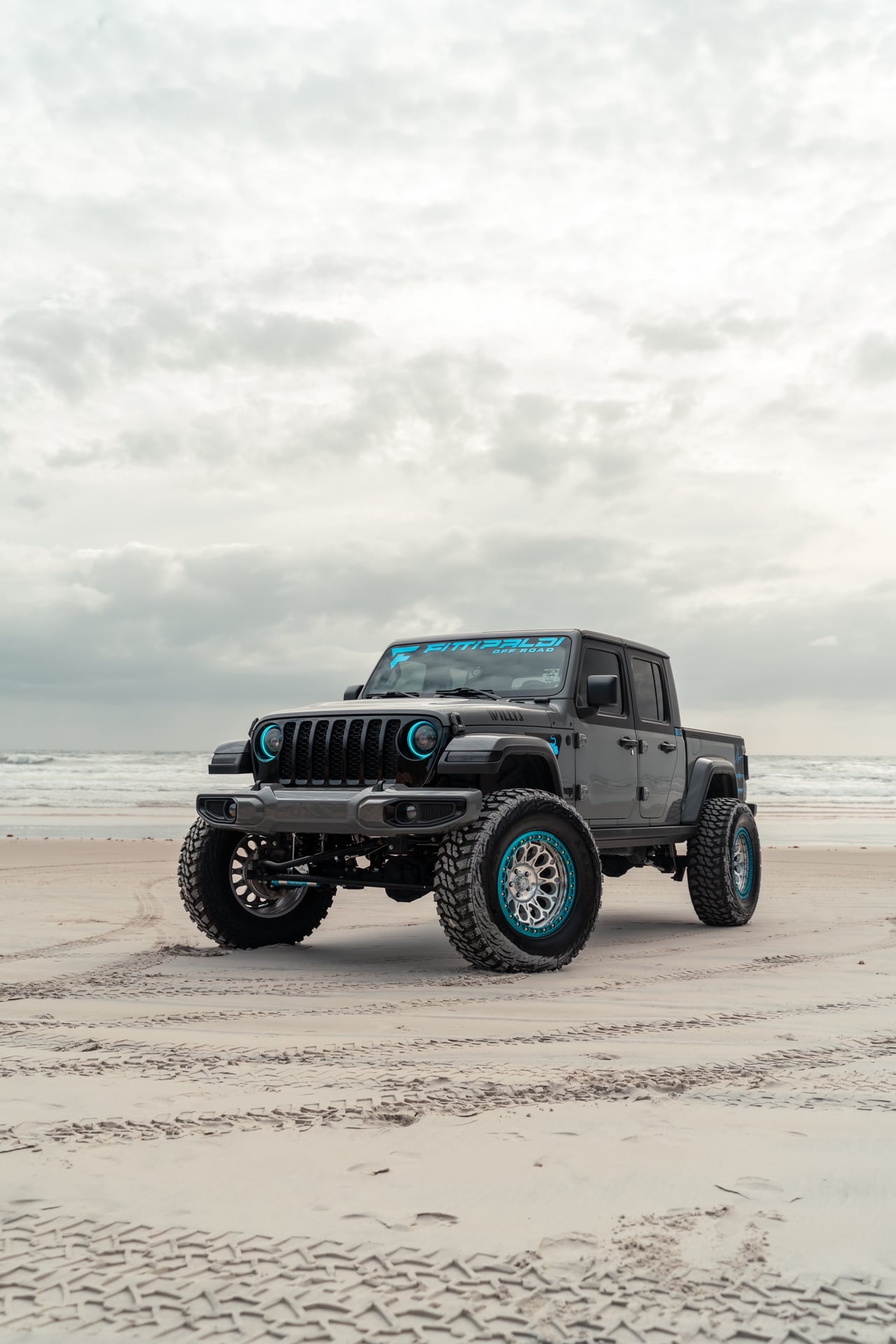 2021 Jeep Gladiator JT on Spiderwebshade parts