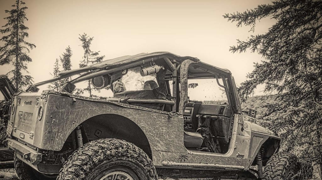 2004 Jeep Wrangler LJ on Busted Knuckle parts