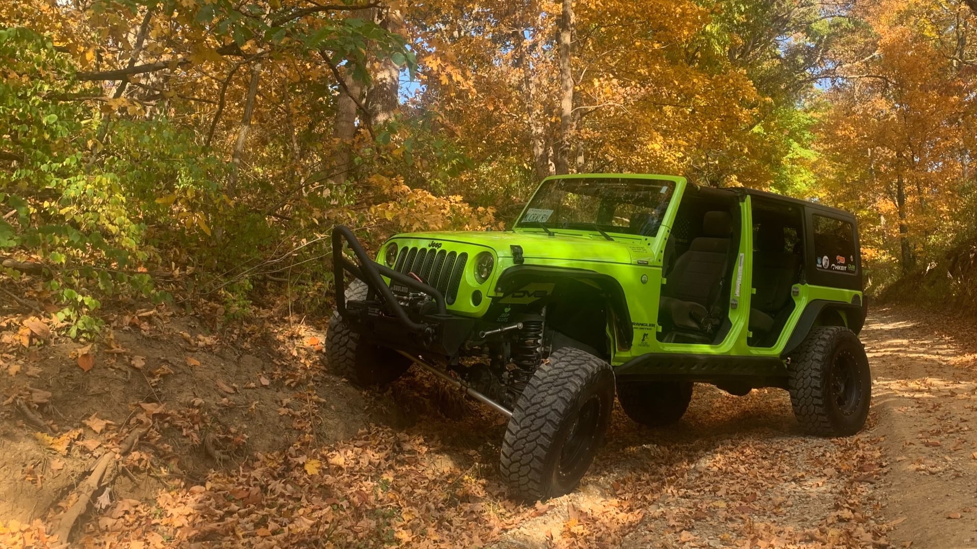 2012 Jeep Wrangler JKU on Pro Comp Xtreme MT2