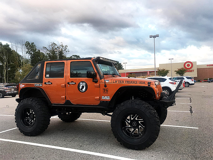 2010 Jeep Wrangler on Drake Offroad parts