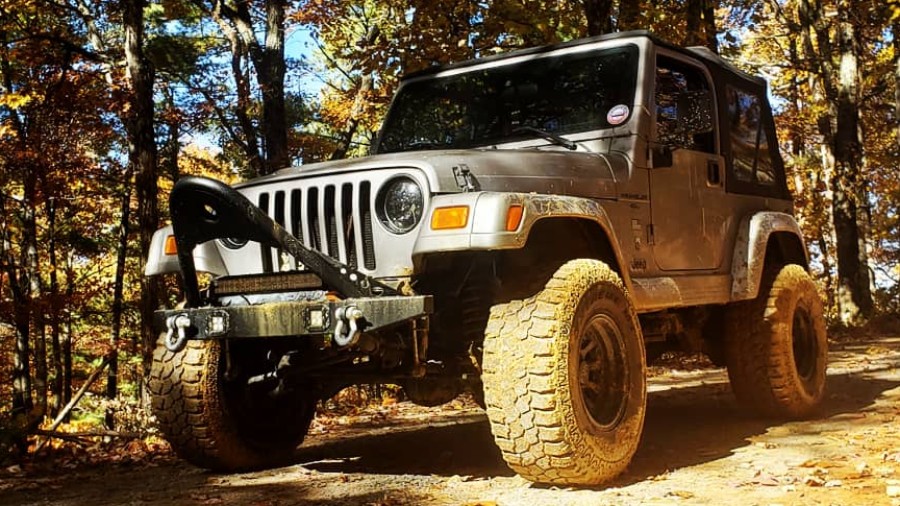 2001 Jeep Wrangler TJ on Extreme Terrain parts