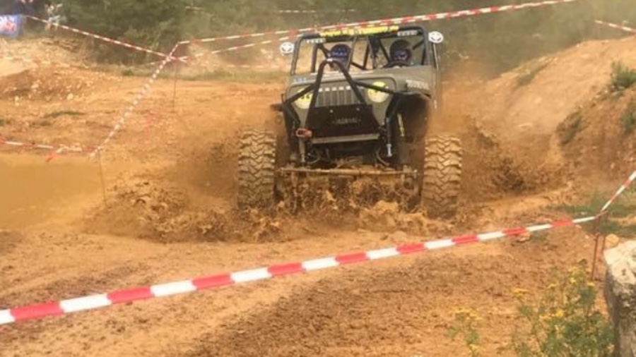 1979 Jeep CJ-7 on Goodyear Wrangler MT/R