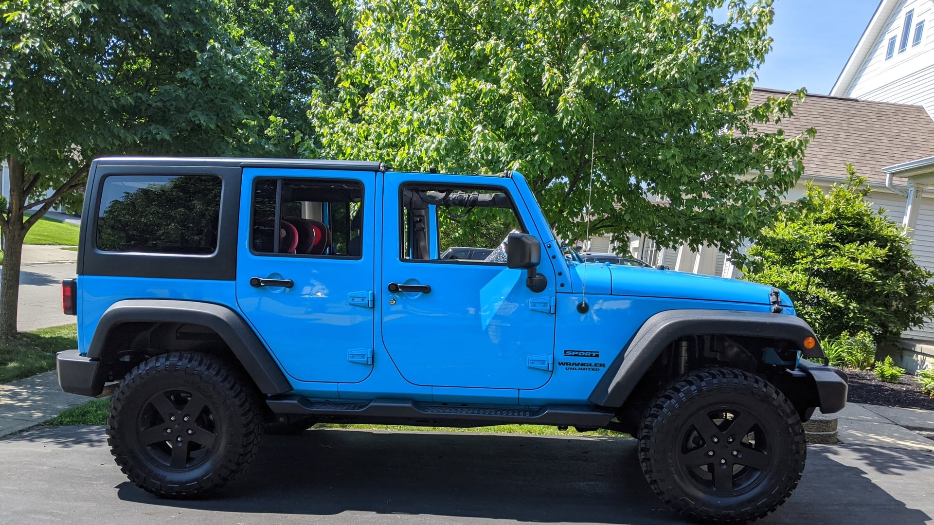 2017 Jeep Wrangler JKU on Factor 55 FlatLink E