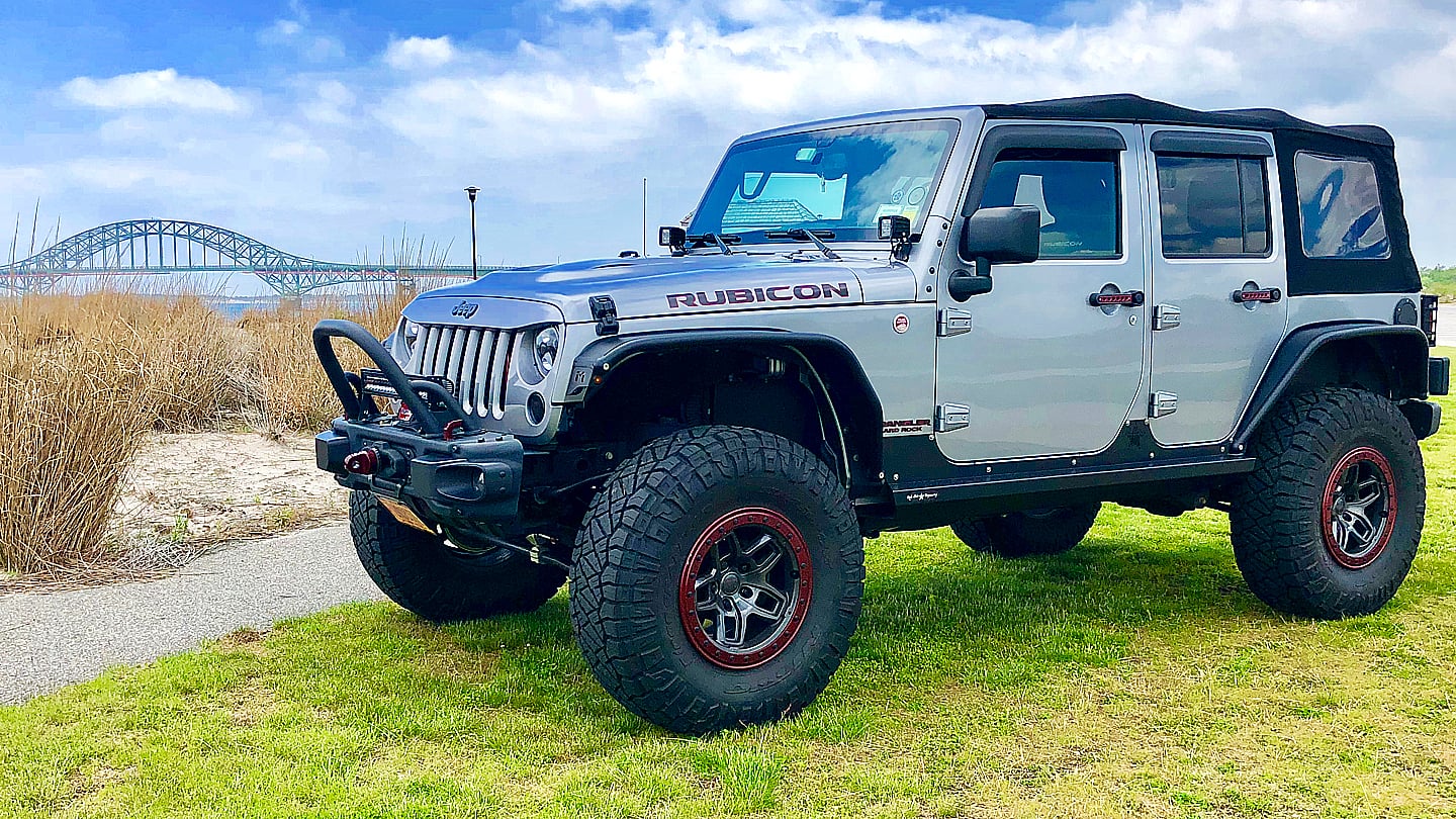 2015 Jeep Wrangler JK on Warn Zeon 10-S Platinum