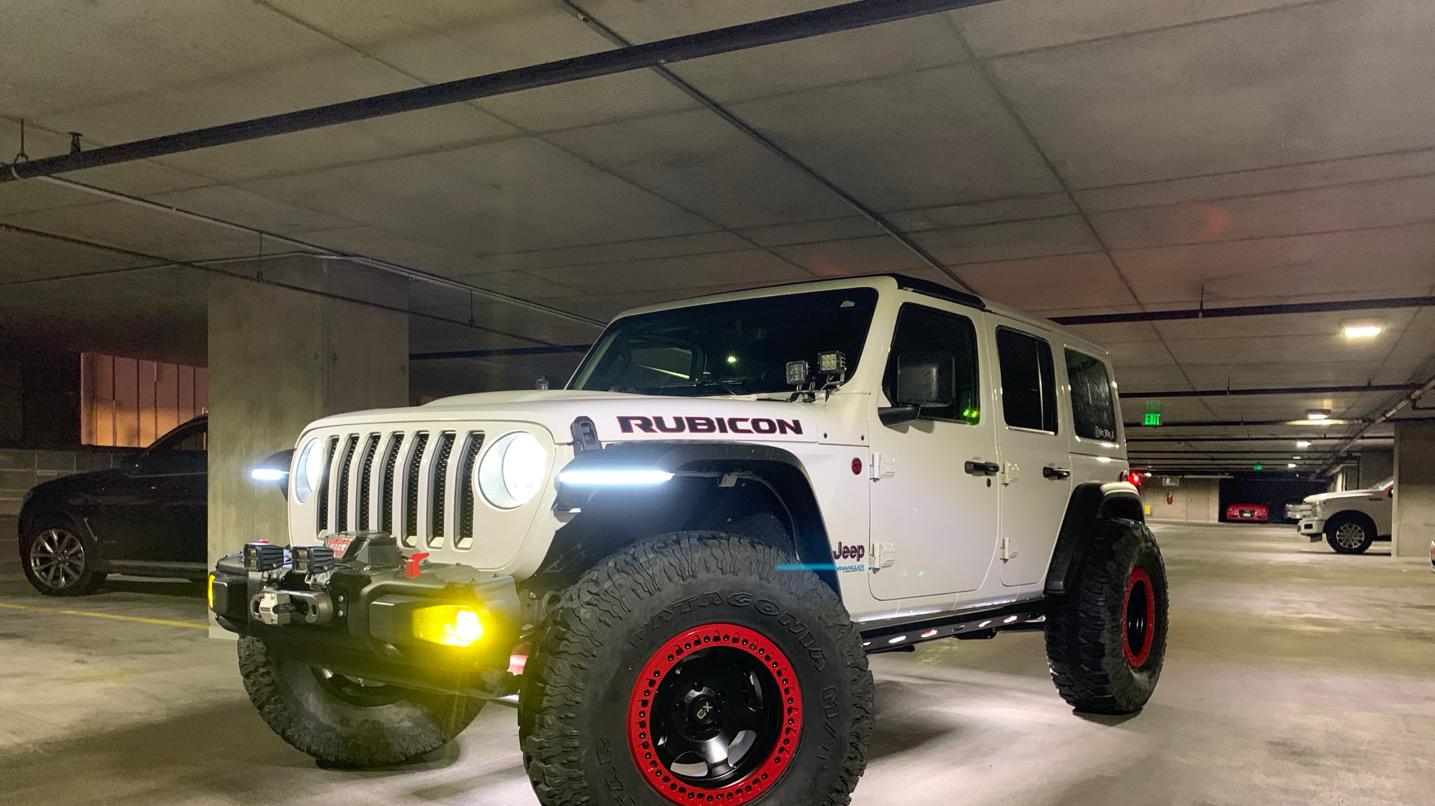 2018 Jeep Wrangler JLU on Warn Zeon 10-S Platinum