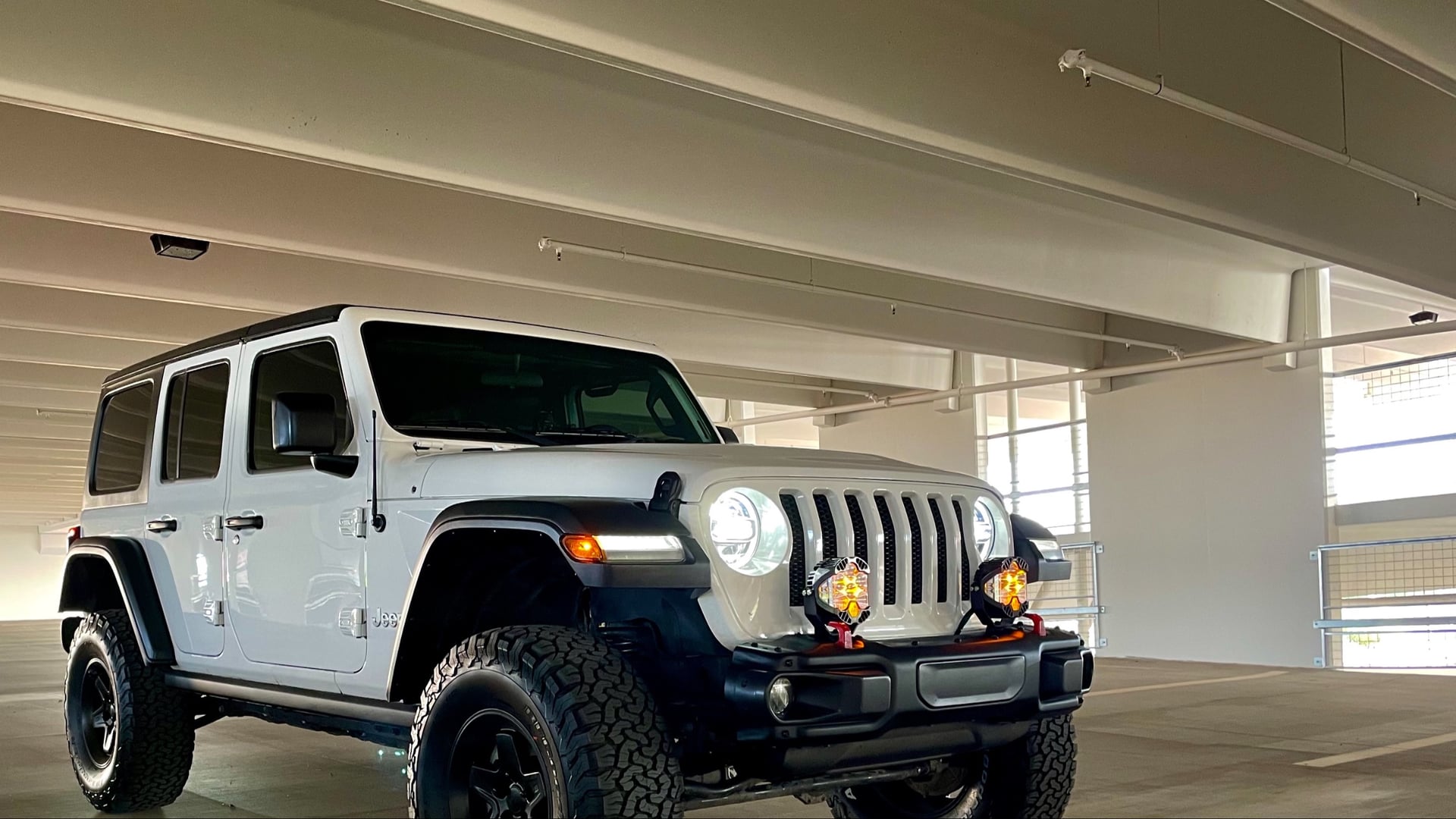 2018 Jeep Wrangler JLU on American Expedition Vehicles parts