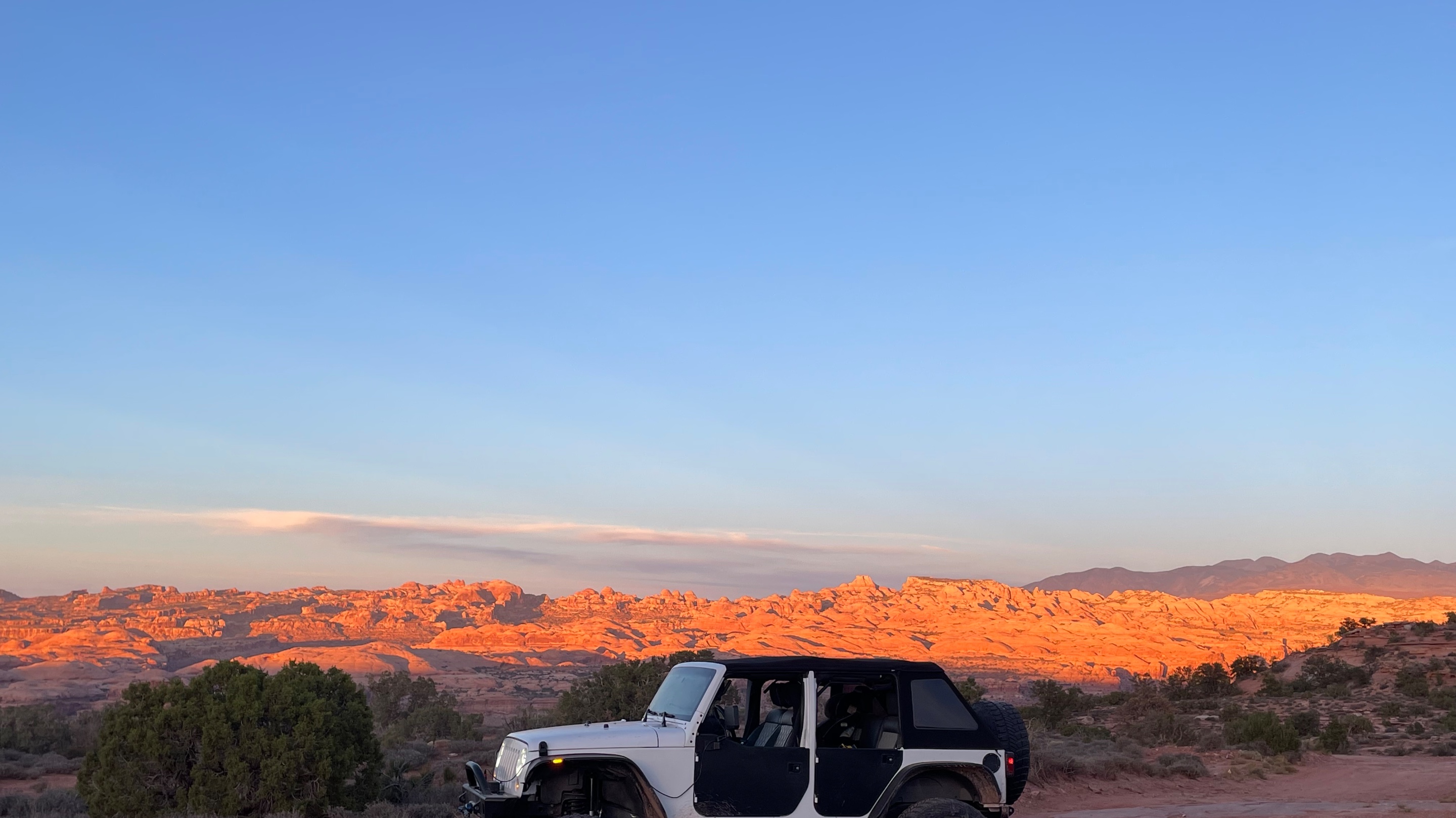 2012 Jeep Wrangler JK on Carbon Offroad parts