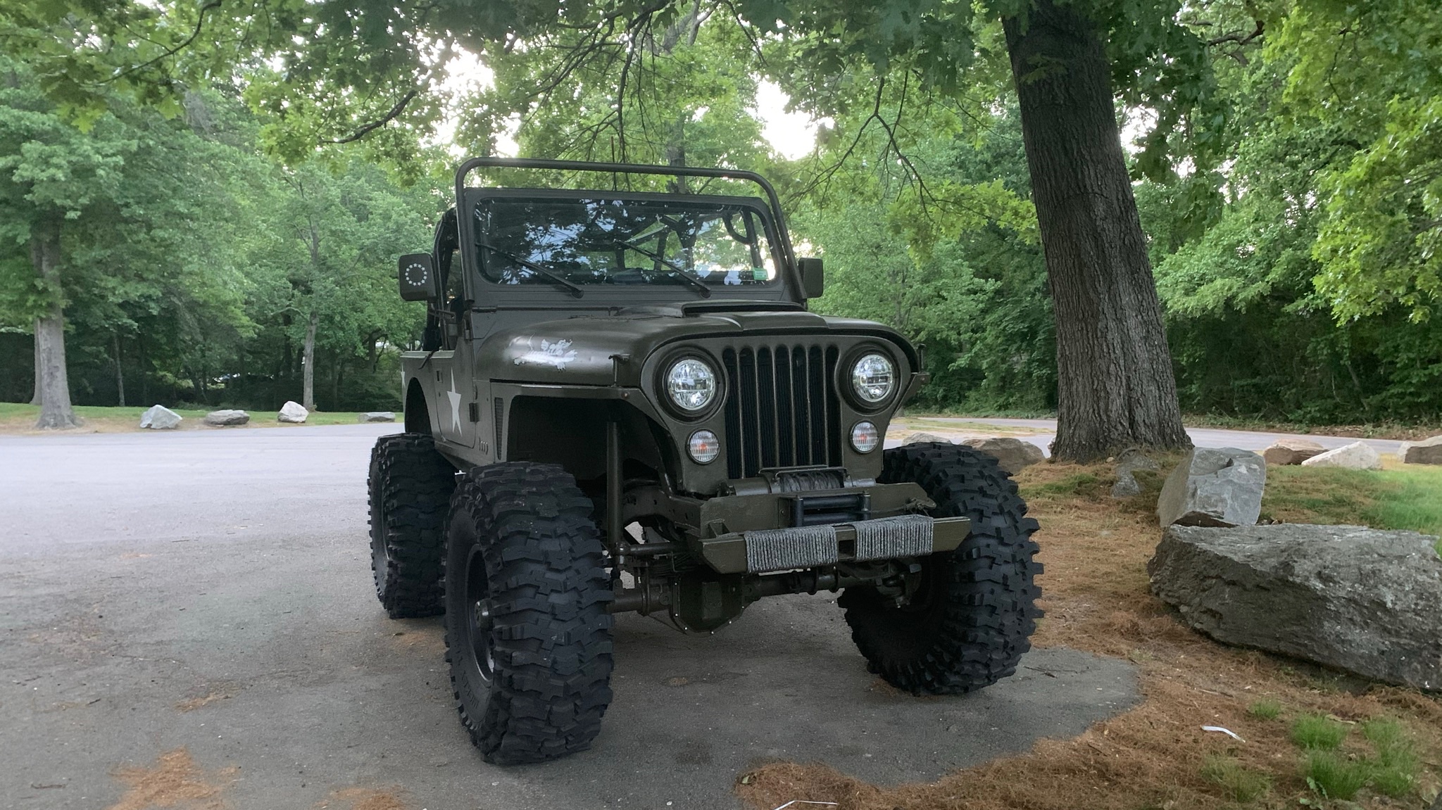 1991 Jeep Wrangler YJ on Mickey Thompson Baja Pro XS