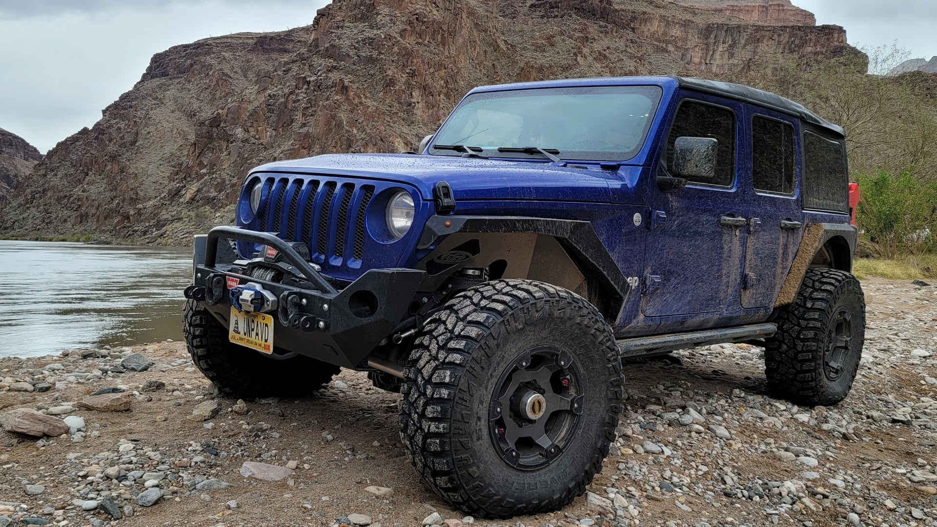 2020 Jeep Wrangler JLU on RockJock Front Antirock Sway Bar Kit