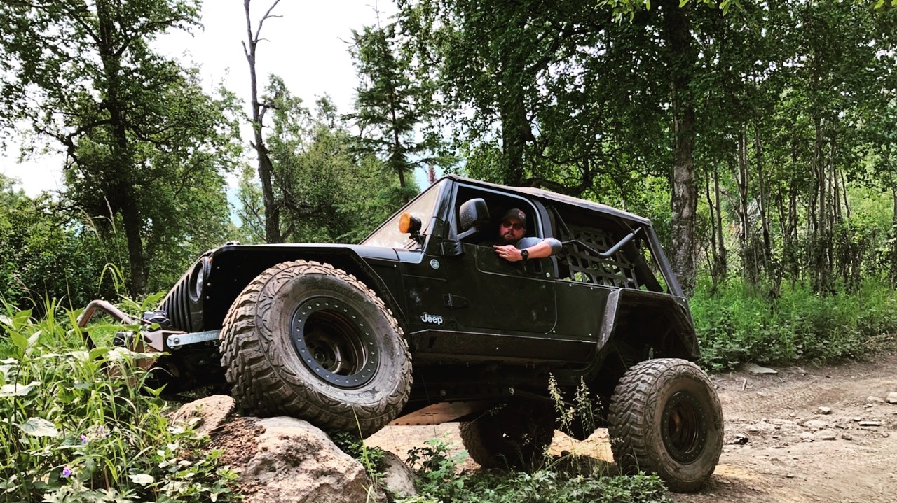 2005 Jeep Wrangler LJ on Carbon Offroad parts