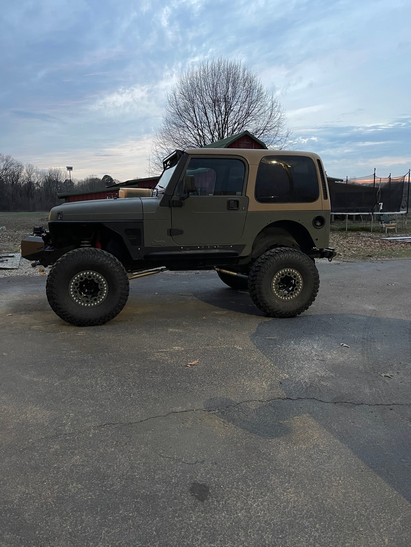 1998 Jeep Wrangler TJ on Rough Country exterior parts