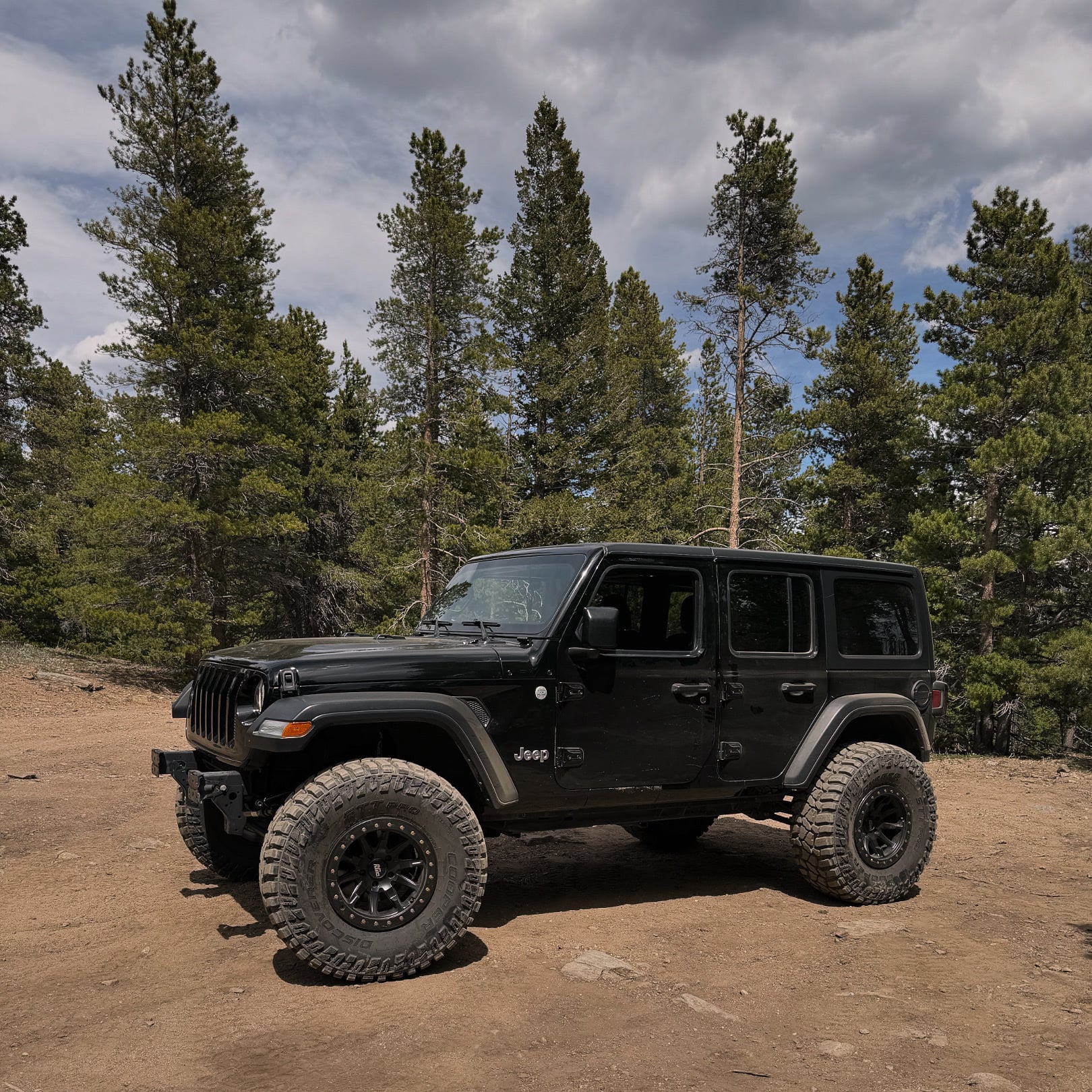 2018 Jeep Wrangler JLU on Teraflex exterior parts