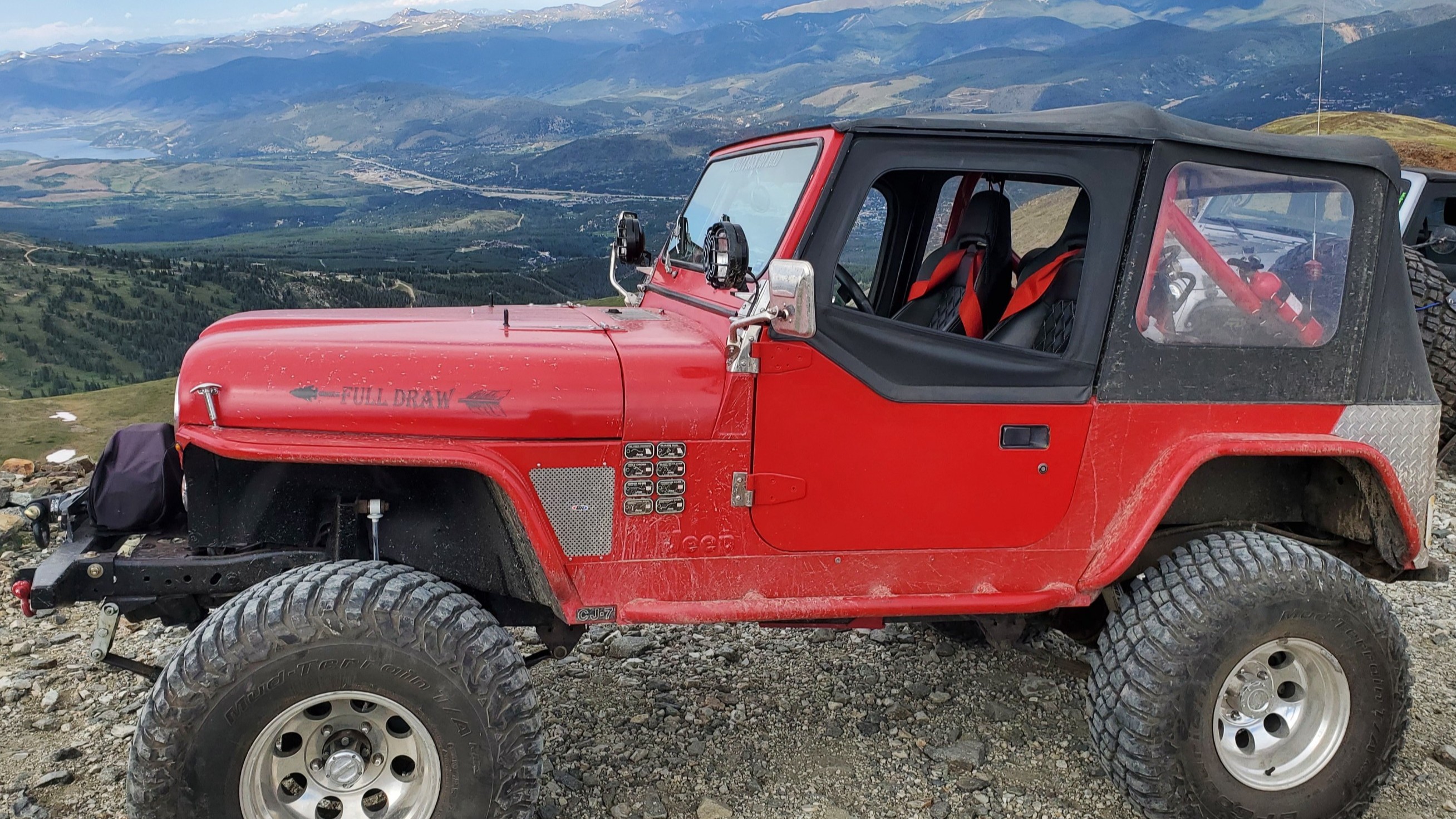 1983 Jeep CJ-7 on Warn VR12