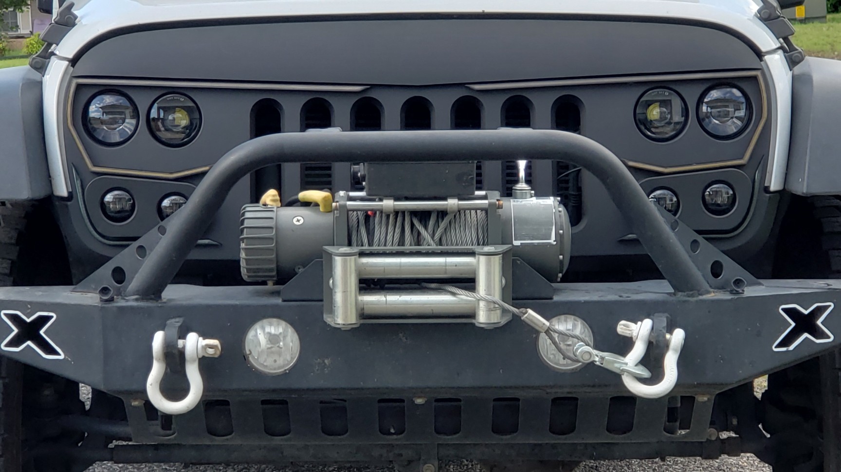 2016 Jeep Wrangler JKU on Drake Offroad parts